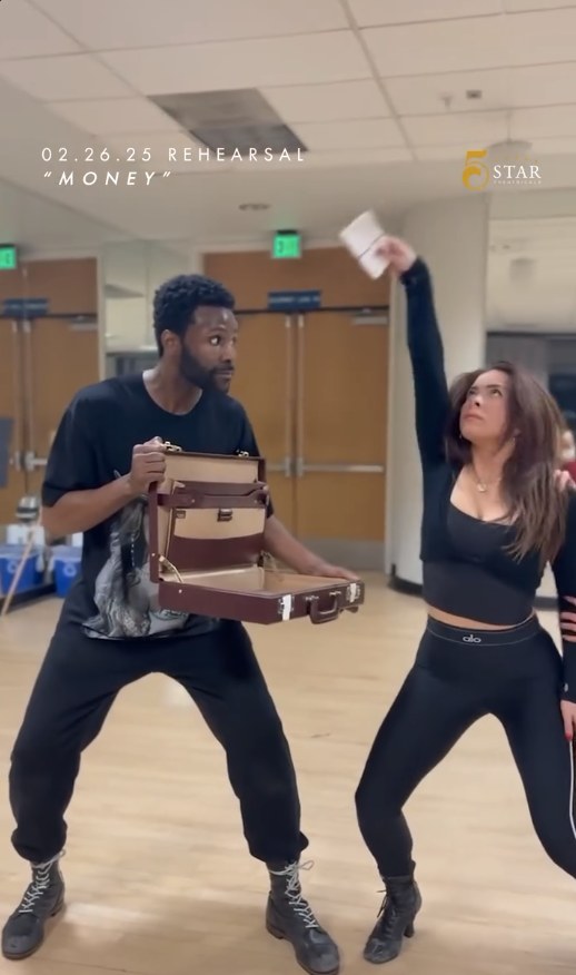 Cabaret rehearsal reel: two actors mid-number in “Money”